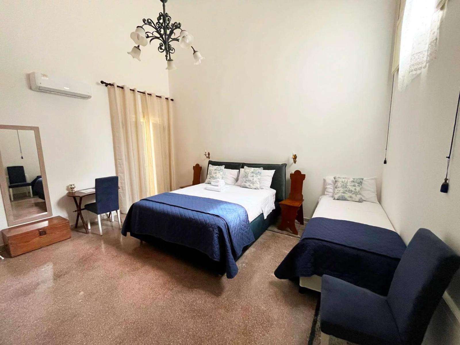 ليتشي B&B Palazzo Sambiasi الغرفة الصورة